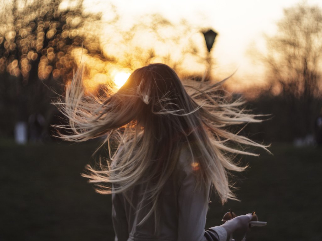 Обои закат, девушка, настроение, волосы, ксюша, sunset, girl, mood, hair, xenia разрешение 2048x1365 Загрузить