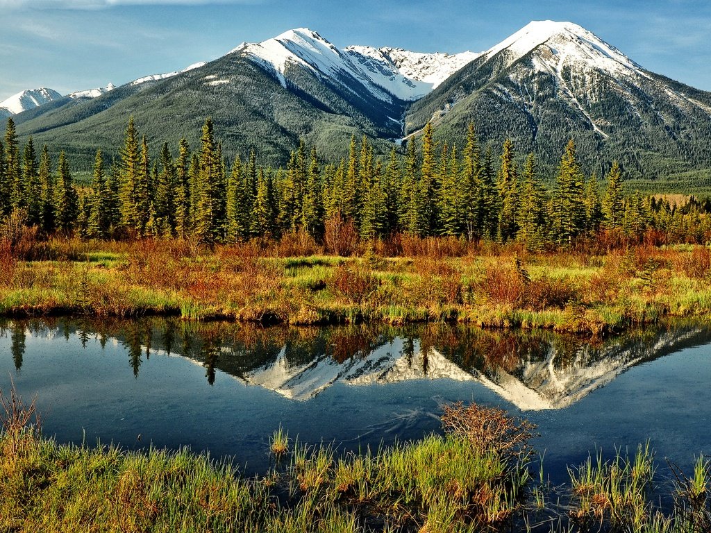 Обои вода, горы, лес, отражение, пейзаж, осень, зеркало, water, mountains, forest, reflection, landscape, autumn, mirror разрешение 1920x1200 Загрузить