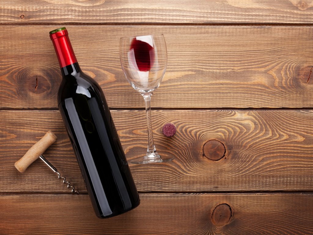 Обои бокал, пол, вино, бутылка, красное, штопор, glass, floor, wine, bottle, red, corkscrew разрешение 2880x1896 Загрузить