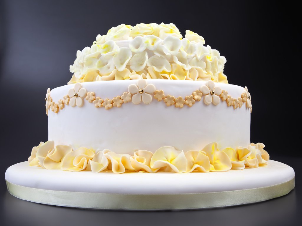 Обои украшения, торт, свадебный торт, многоярусный, decoration, cake, wedding cake разрешение 4843x3605 Загрузить