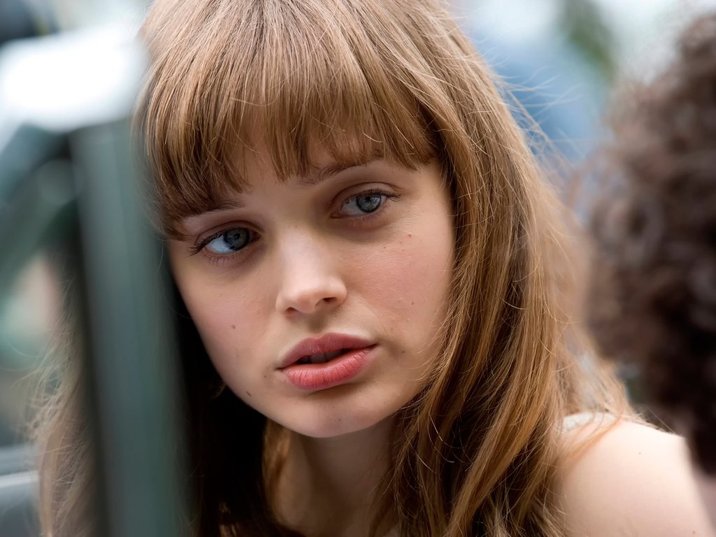 Обои девушка, белла хиткот, портрет, взгляд, волосы, лицо, актриса, bella heathcote, not fade away, не исчезай, girl, portrait, look, hair, face, actress, don't disappear разрешение 3072x2044 Загрузить