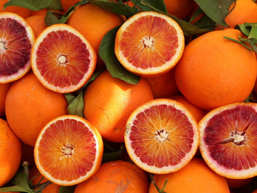 Обои фрукты, апельсины, цитрусы, половинки, fruit, oranges, citrus, halves разрешение 2048x1365 Загрузить