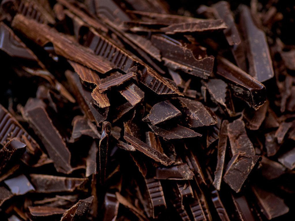 Обои текстура, шоколад, сладость, стружка, texture, chocolate, the sweetness, chips разрешение 2048x1367 Загрузить