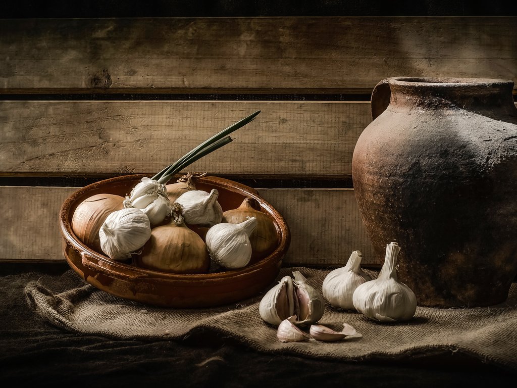 Обои лук, кувшин, натюрморт, миска, чеснок, bow, pitcher, still life, bowl, garlic разрешение 4868x2994 Загрузить