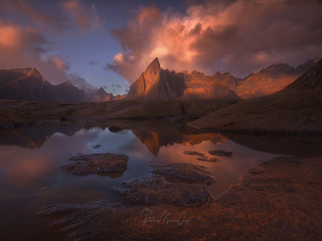 Обои небо, облака, горы, скалы, норвегия, the sky, clouds, mountains, rocks, norway разрешение 1920x1280 Загрузить