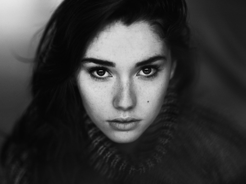 Обои девушка, портрет, чёрно-белое, лицо, girl, portrait, black and white, face разрешение 2048x1366 Загрузить