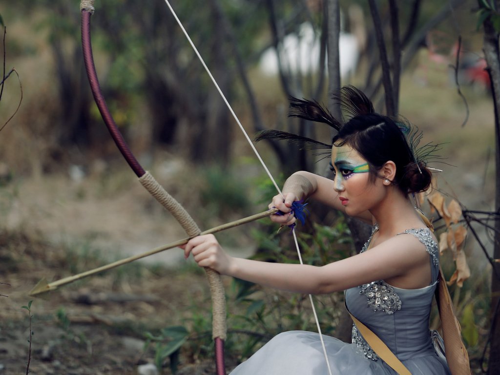 Обои лес, девушка, лук, стрела, лицо, макияж, азиатка, forest, girl, bow, arrow, face, makeup, asian разрешение 2048x1365 Загрузить