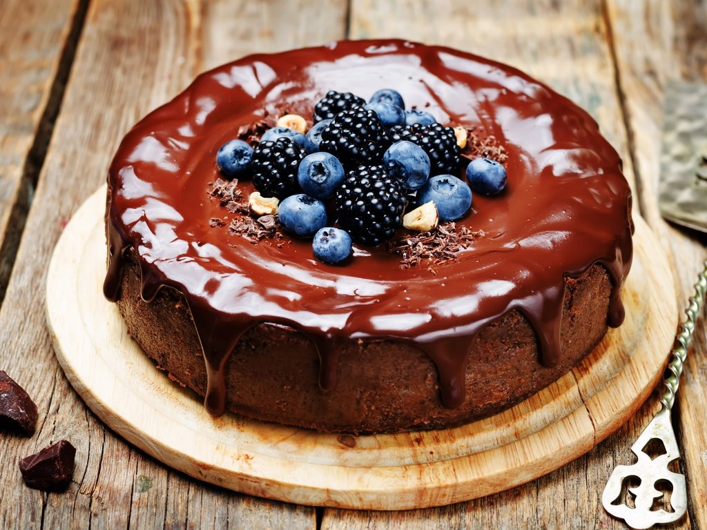 Обои черника, шоколад, сладкое, торт, десерт, пирог, ежевика, blueberries, chocolate, sweet, cake, dessert, pie, blackberry разрешение 4928x3264 Загрузить