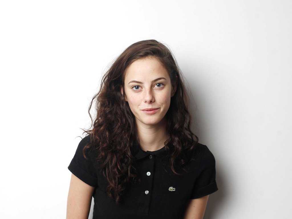 Обои девушка, улыбка, портрет, актриса, локоны, кая скоделарио, girl, smile, portrait, actress, curls, kaya scodelario разрешение 3744x3158 Загрузить