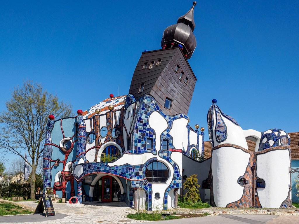 Обои башня, германия, бавария, хундертвассера, абенсберг, tower, germany, bayern, hundertwasser, abensberg разрешение 2048x1536 Загрузить