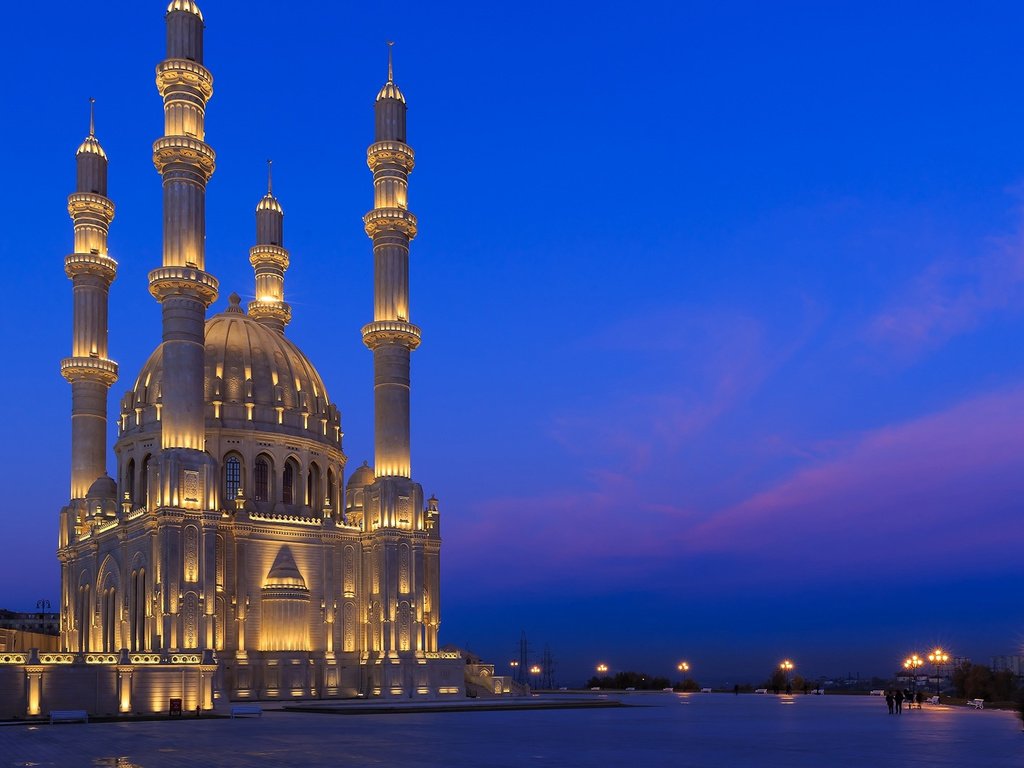 Обои ночь, огни, мечеть, азербайджан, баку, мечеть гейдара, night, lights, mosque, azerbaijan, baku разрешение 2560x1440 Загрузить