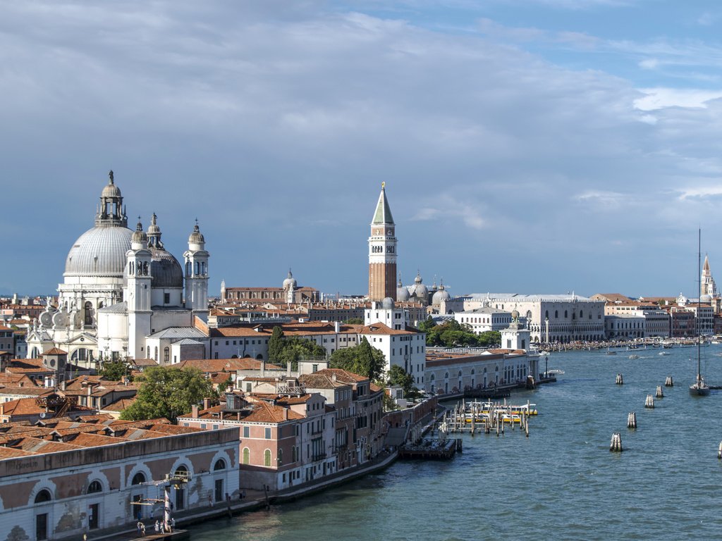 Обои город, венеция, причал, залив, дома, италия, the city, venice, pier, bay, home, italy разрешение 3000x2000 Загрузить