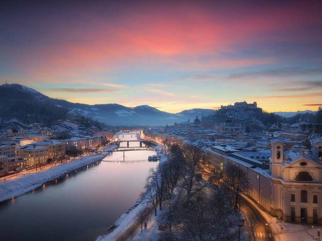 Обои река, снег, закат, зима, город, австрия, зальцбург, river, snow, sunset, winter, the city, austria, salzburg разрешение 1920x1139 Загрузить