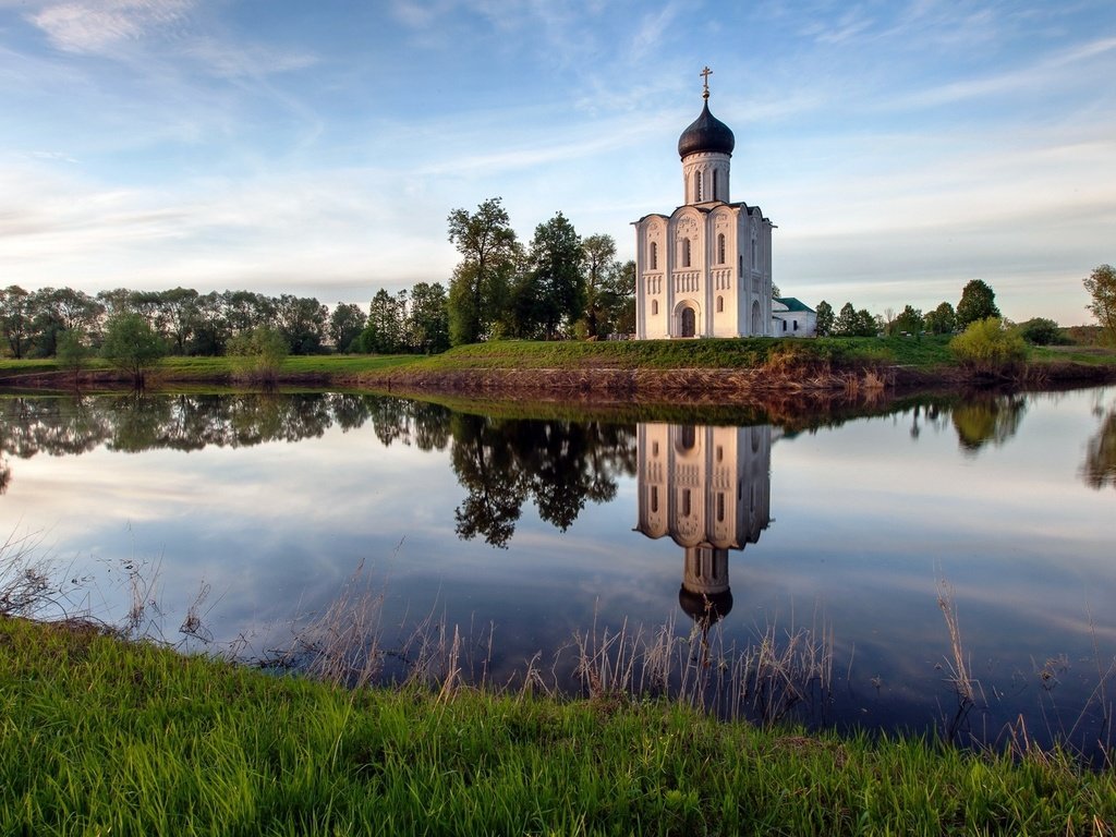 Обои трава, вода, природа, россия, церковь, покро́в на нерли́, grass, water, nature, russia, church, the intercession on the nerl разрешение 1920x1080 Загрузить