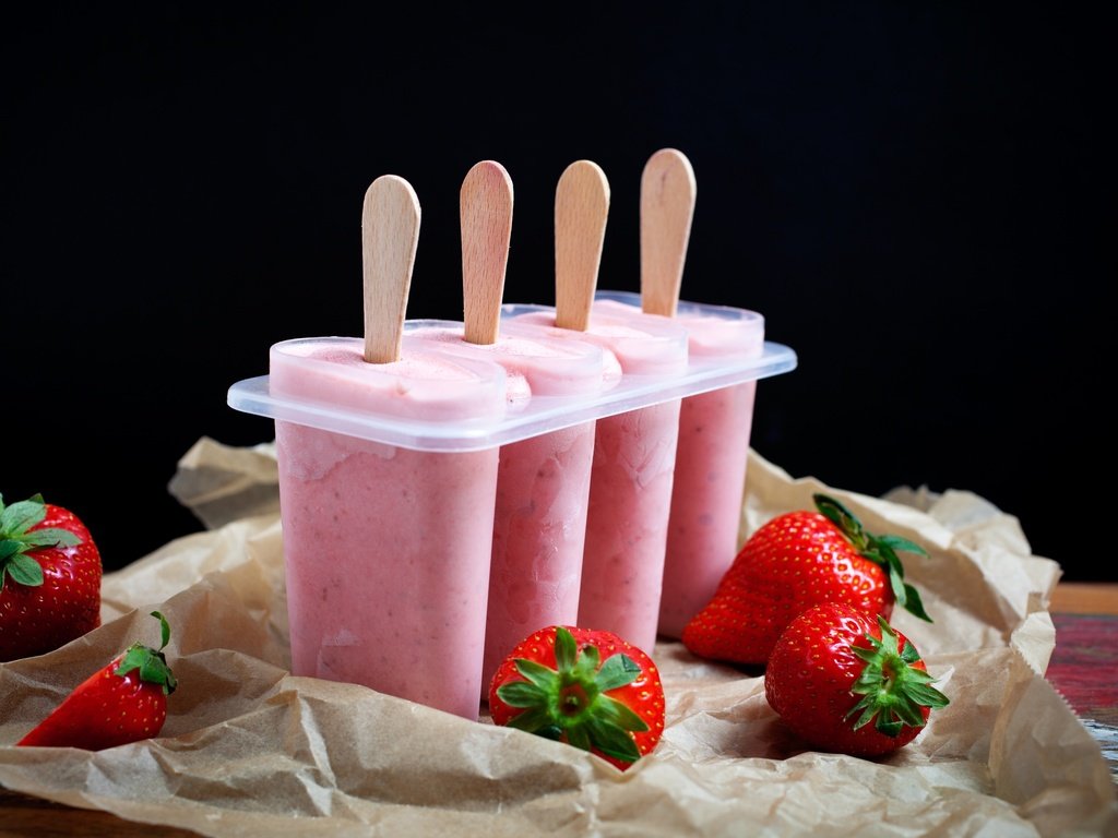 Обои мороженое, клубника, ягоды, десерт, фруктовое мороженое, ice cream, strawberry, berries, dessert, popsicles разрешение 3464x2309 Загрузить