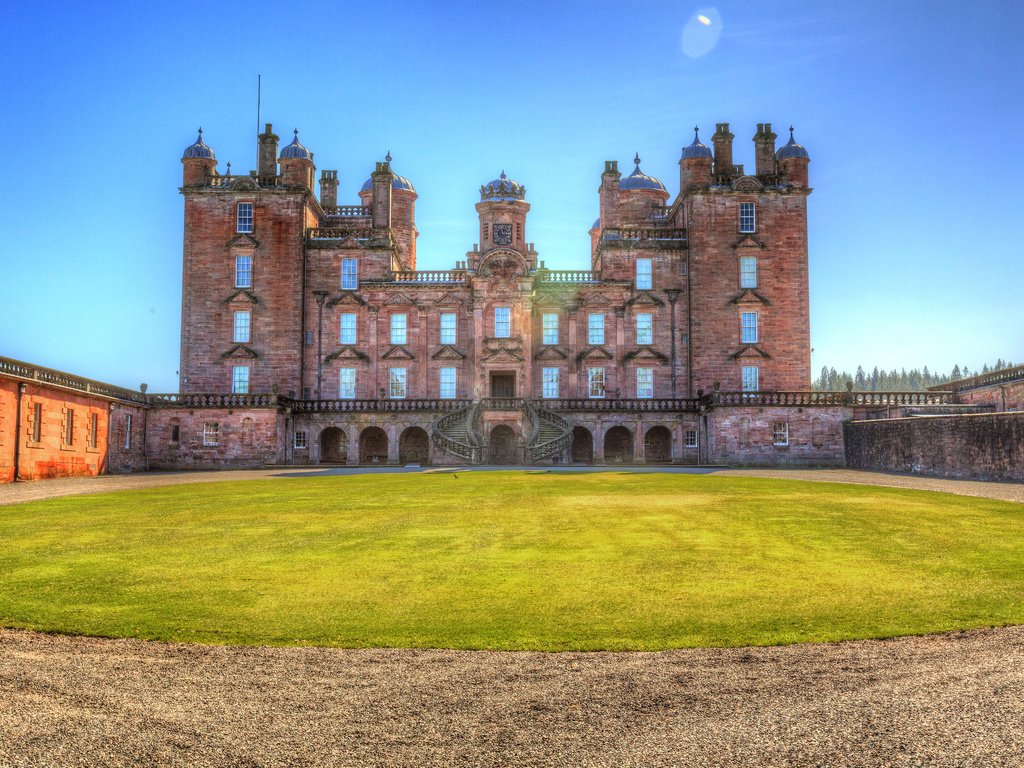 Обои замок, великобритания, шотландия, газон, замок драмланриг, drumlanrig castle, castle, uk, scotland, lawn, lock dramlanrig разрешение 4500x2890 Загрузить