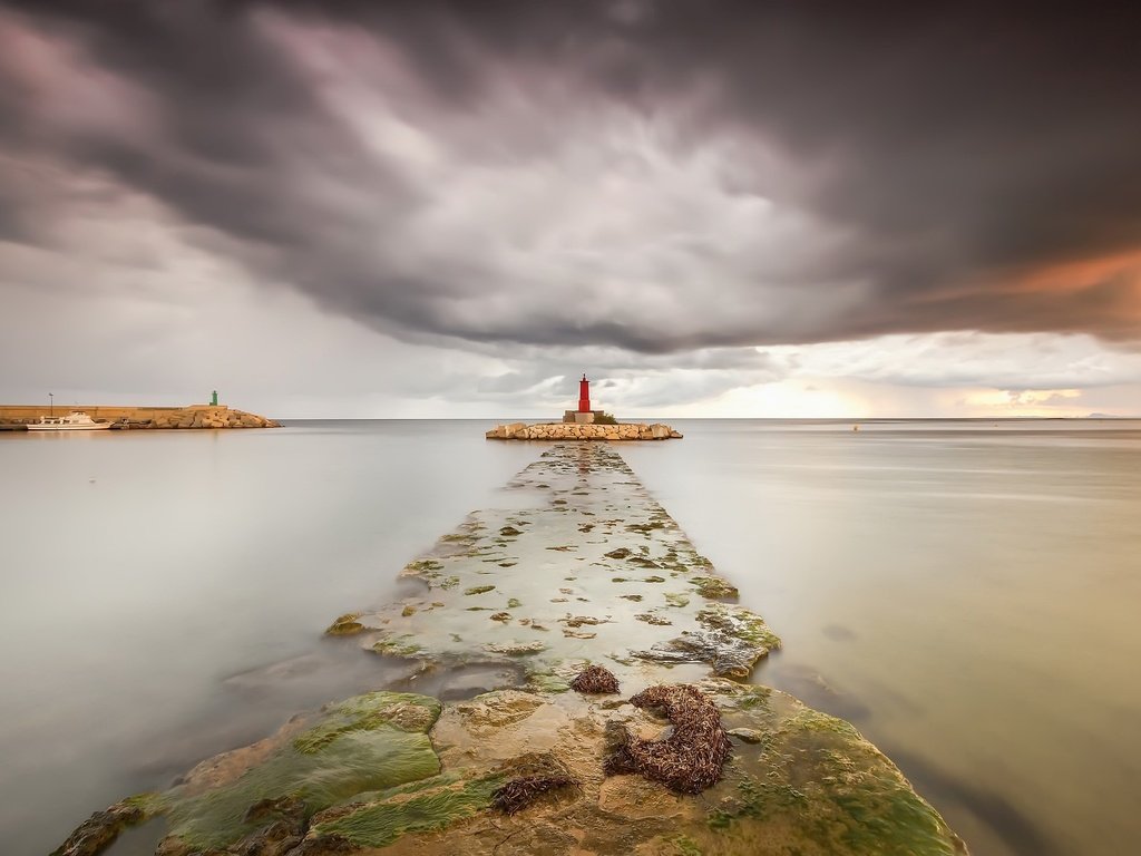 Обои небо, облака, природа, море, маяк, горизонт, the sky, clouds, nature, sea, lighthouse, horizon разрешение 2048x1365 Загрузить