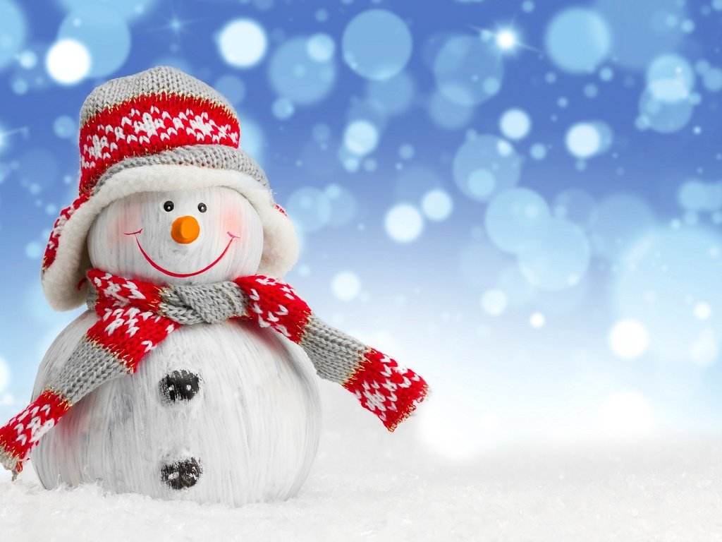 Обои снег, зима, снеговик, шапка, фигурка, шарф, snow, winter, snowman, hat, figure, scarf разрешение 2880x1800 Загрузить