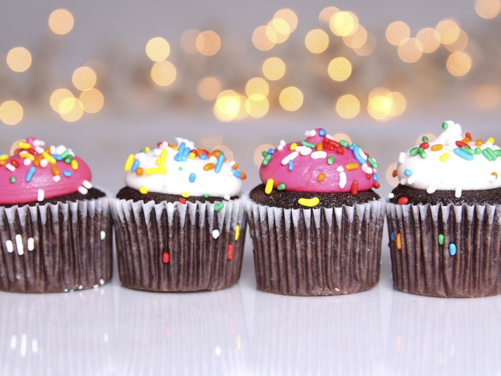 Обои сладкое, десерт, кексы, sweet, dessert, cupcakes разрешение 2560x1600 Загрузить