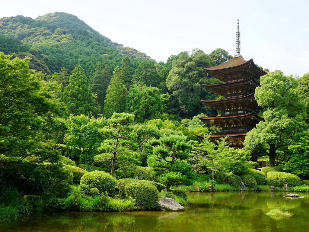 Обои деревья, горы, пагода, япония, пруд, ямагучи, trees, mountains, pagoda, japan, pond, yamaguchi разрешение 4800x3200 Загрузить