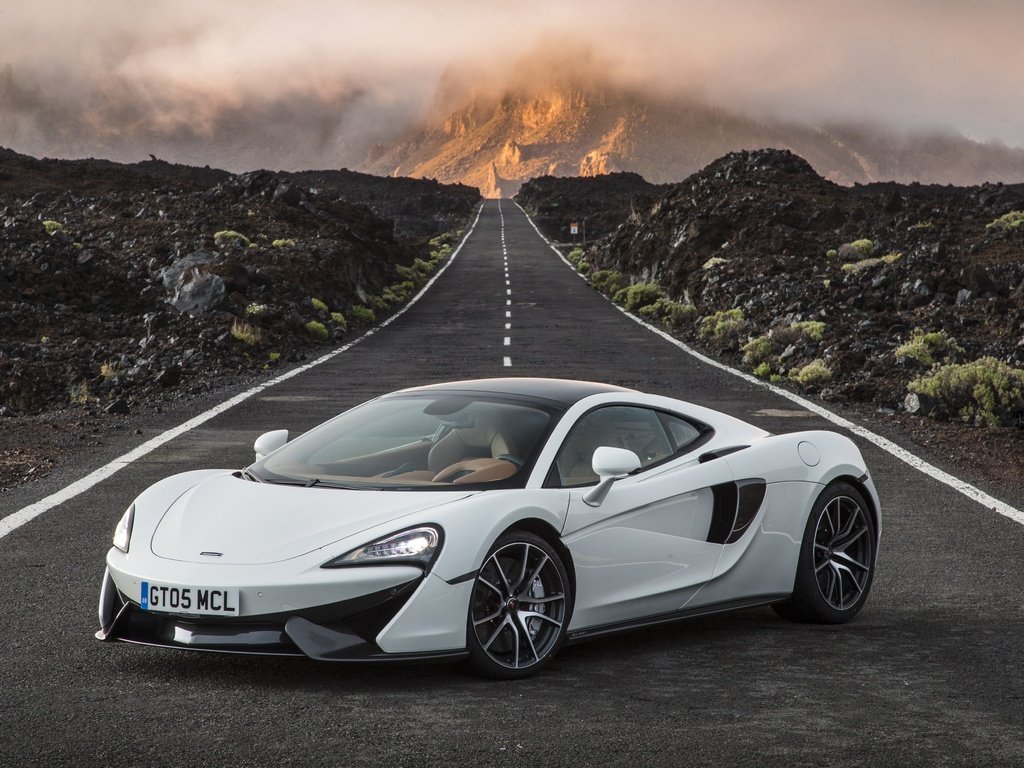 Обои дорога, белый, суперкар, макларен, 570s, road, white, supercar, mclaren разрешение 4096x2601 Загрузить