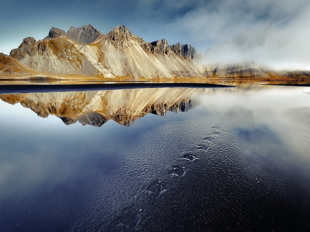 Обои горы, берег, отражение, море, франци, кольмар, etienne ruff, mountains, shore, reflection, sea, france, colmar разрешение 1920x1282 Загрузить