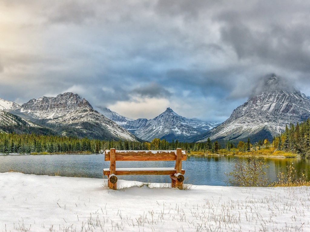 Обои небо, облака, деревья, озеро, горы, скамья, the sky, clouds, trees, lake, mountains, bench разрешение 1920x1282 Загрузить