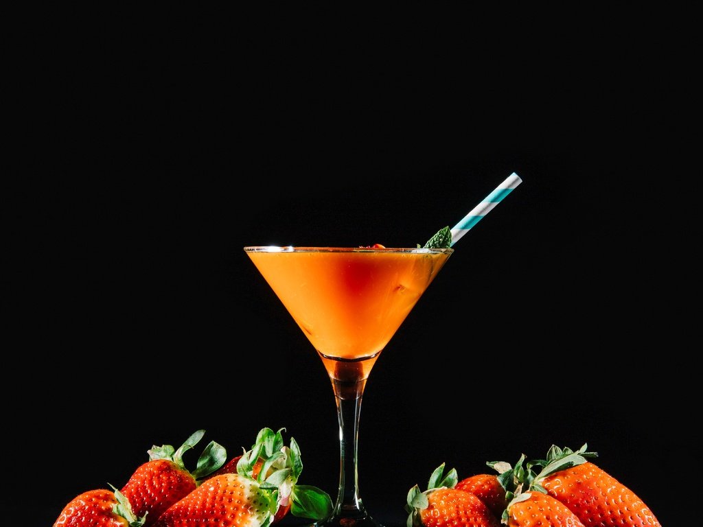 Обои напиток, клубника, коктейль, drink, strawberry, cocktail разрешение 4584x3960 Загрузить