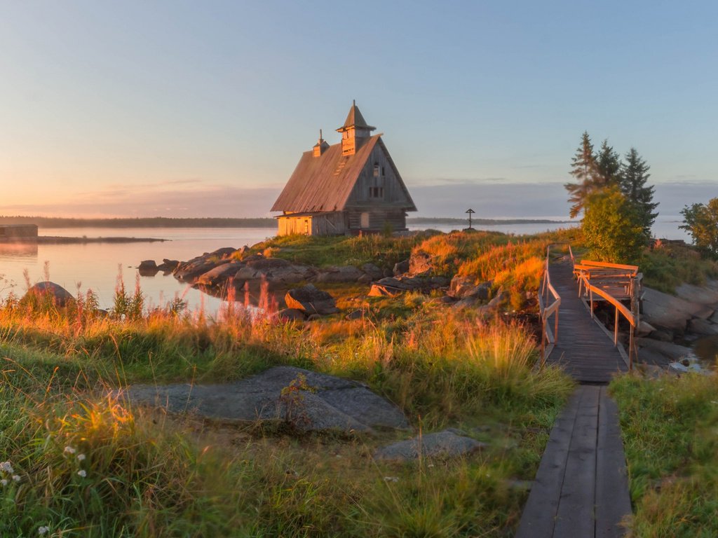 Обои камни, мостик, пейзаж, море, утро, дом, островок, травы, stones, the bridge, landscape, sea, morning, house, island, grass разрешение 2112x1188 Загрузить