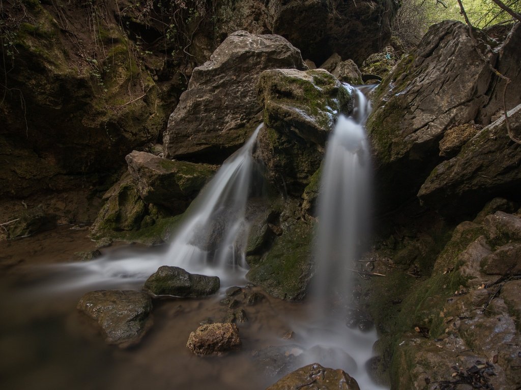 Обои скалы, камни, водопад, поток, rocks, stones, waterfall, stream разрешение 2048x1365 Загрузить