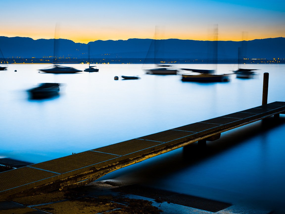 Обои ночь, швейцария, лодки, night, switzerland, boats разрешение 2560x1600 Загрузить