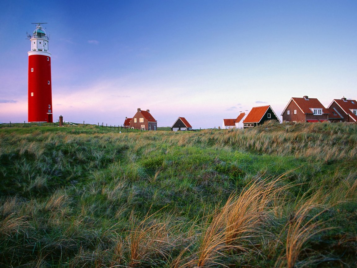 Обои трава, маяк, домики, нидерланды, grass, lighthouse, houses, netherlands разрешение 1920x1200 Загрузить