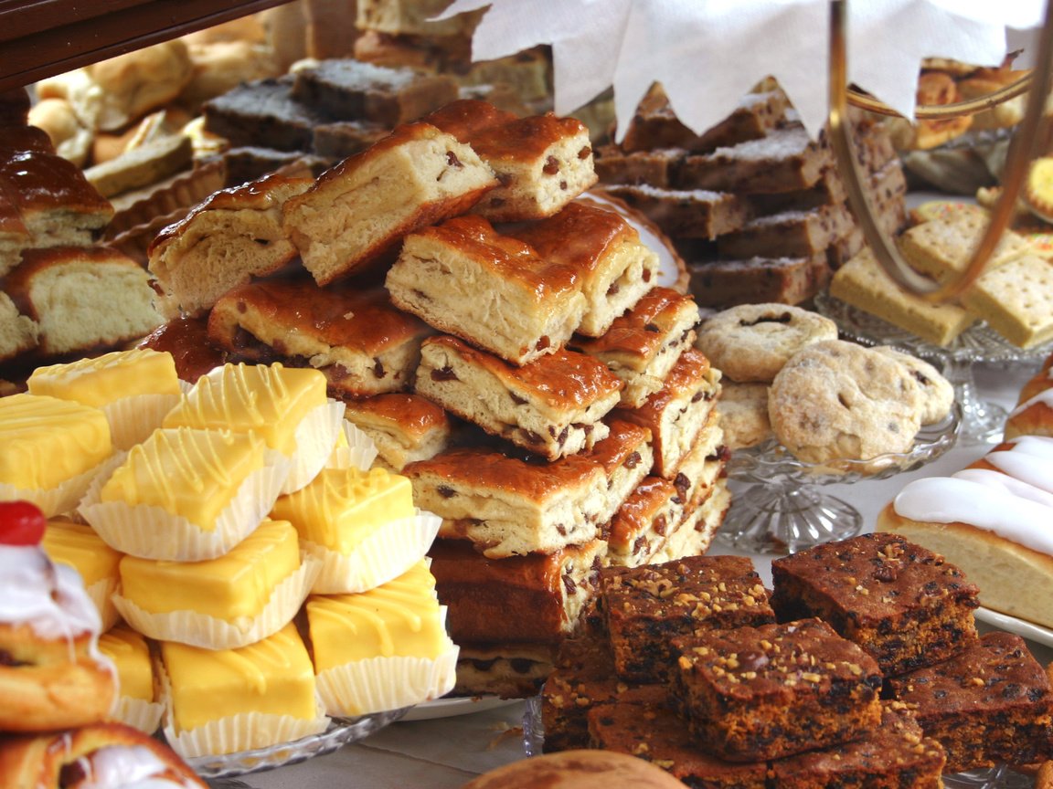 Обои сладости, выпечка, пирожное, торты, булочки, sweets, cakes, cake, buns разрешение 2560x1600 Загрузить