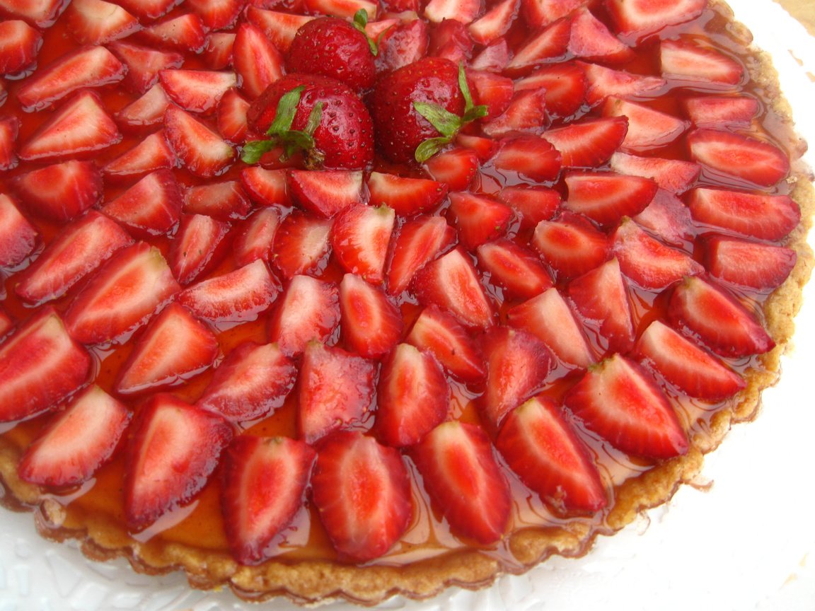 Обои красиво, клубничка, торт, вкусно, сладко, beautiful, strawberry, cake, delicious, sweet разрешение 3264x2448 Загрузить