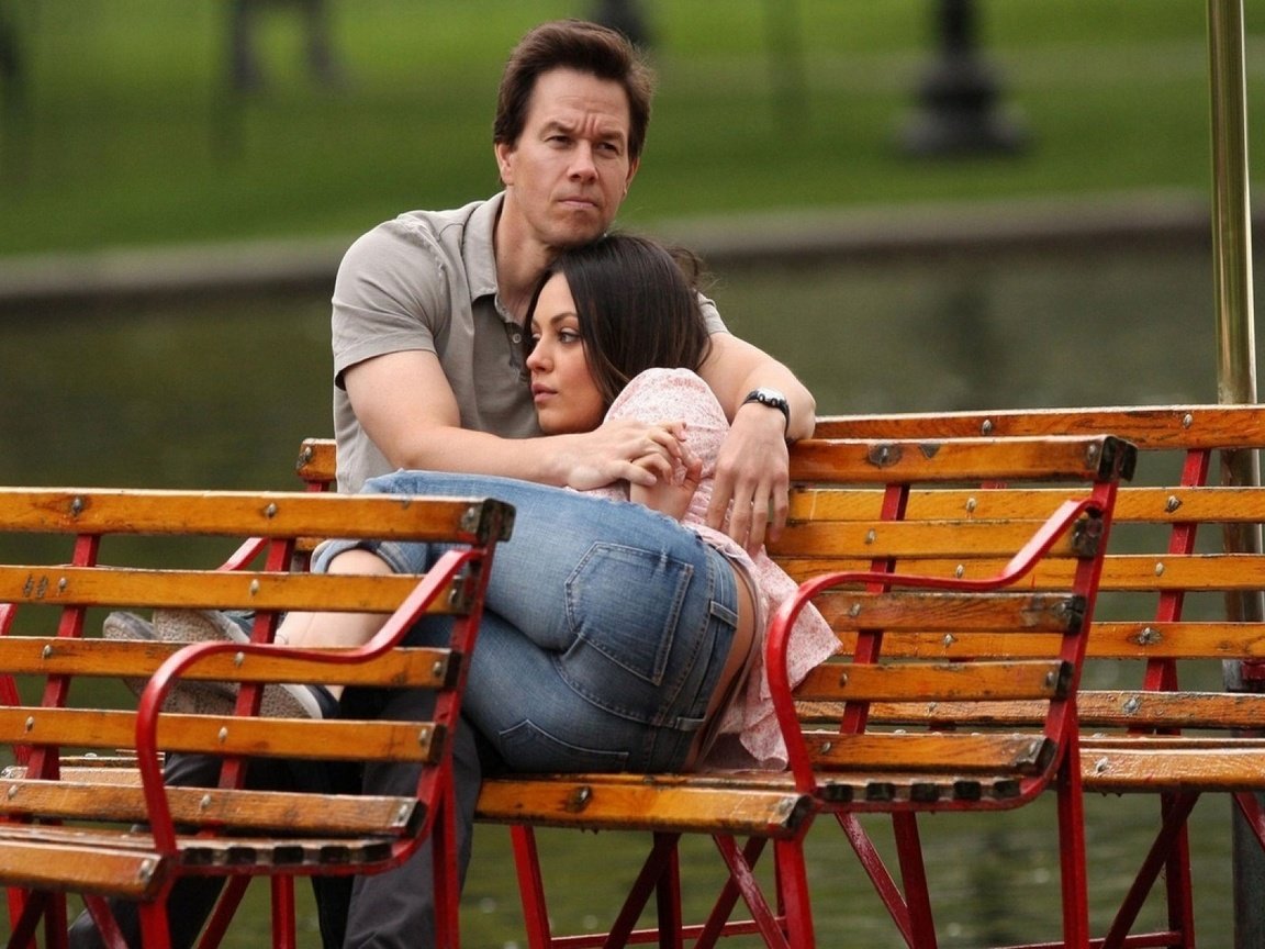 Обои скамейка, пара, мила кунис, марк уолберг, bench, pair, mila kunis, mark wahlberg разрешение 1920x1200 Загрузить