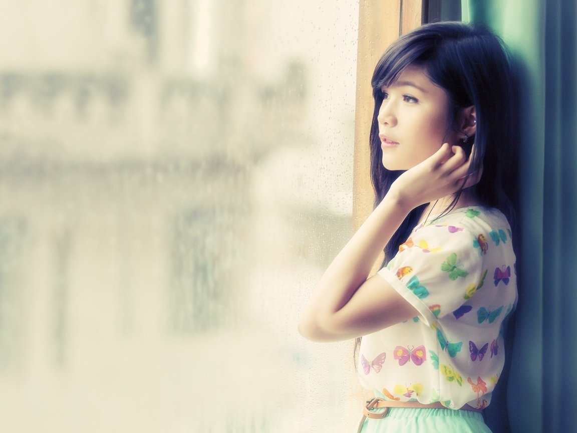 Обои девушка, настроение, дождь, окно, азиатка, girl, mood, rain, window, asian разрешение 1920x1200 Загрузить