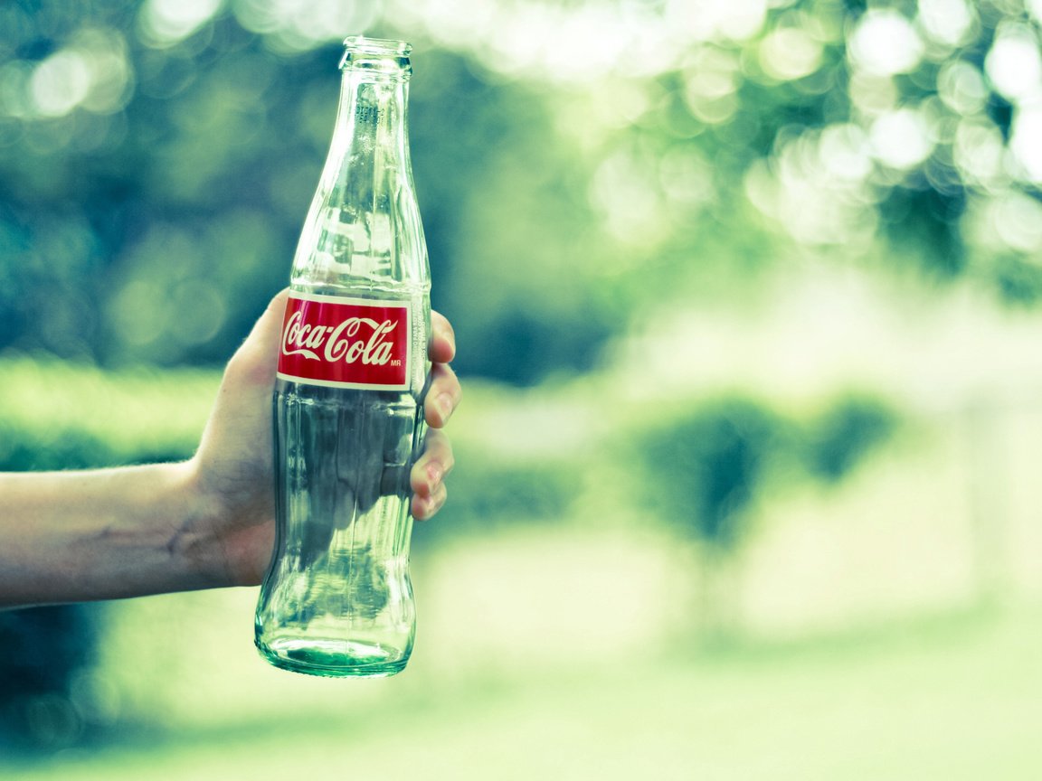 Обои рука, бутылка, кока-кола, nastroenie, ruka, ruki, butylka, butylki, napitok, napit, hand, bottle, coca-cola разрешение 2560x1600 Загрузить