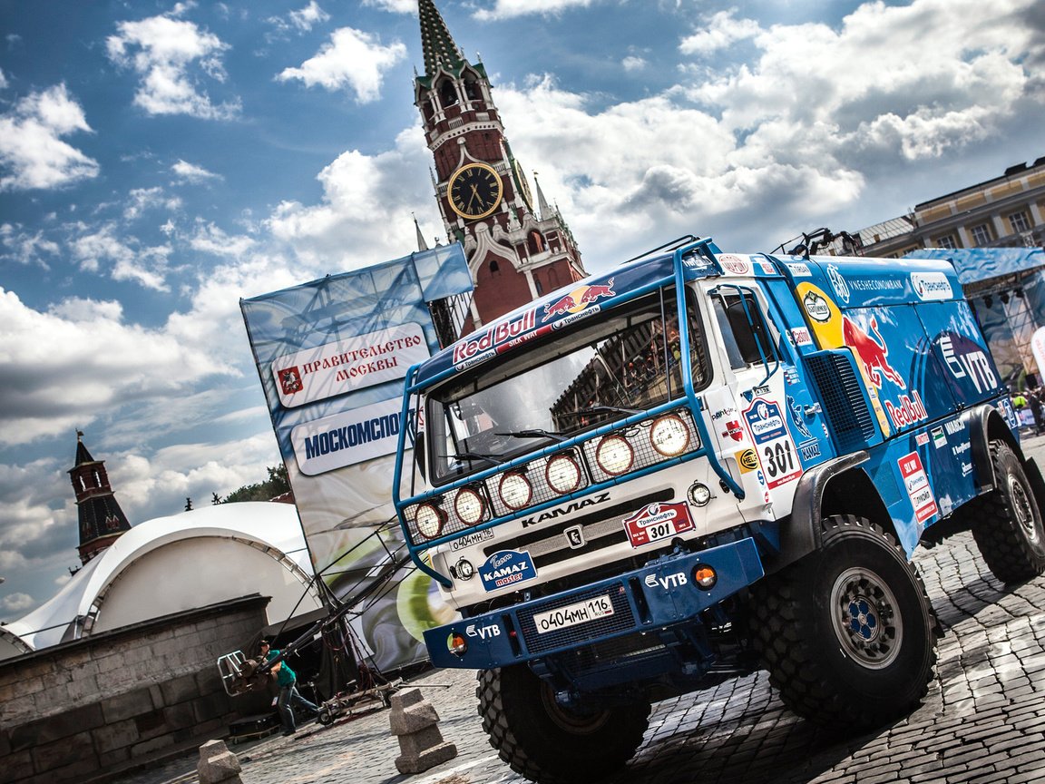 Обои синий, машина, авто, грузовик, red bull, дакар, камаз, blue, machine, auto, truck, dakar, kamaz разрешение 1920x1080 Загрузить