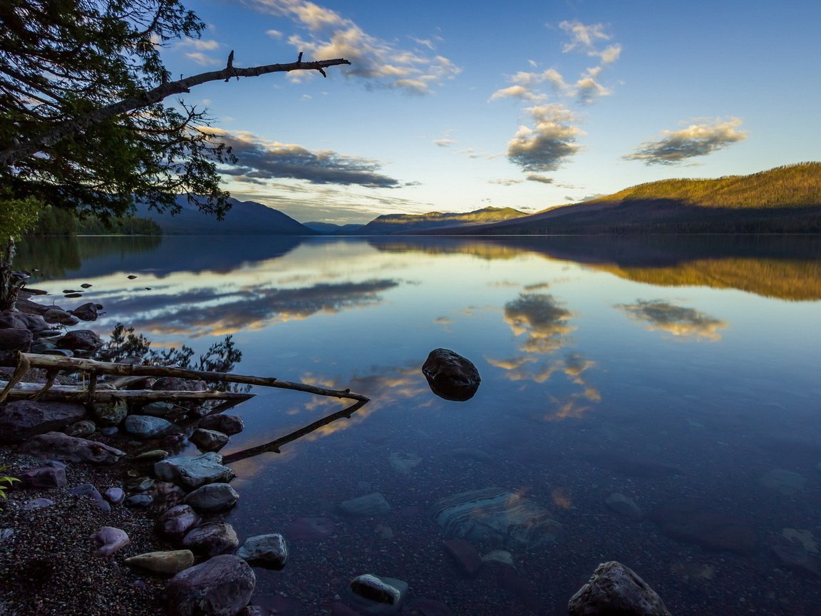 Обои вечер, озеро, холмы, камни, лето, the evening, lake, hills, stones, summer разрешение 1920x1200 Загрузить