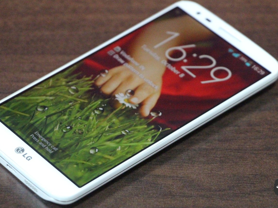 Обои белый lg g2, white lg g2 разрешение 2560x1600 Загрузить