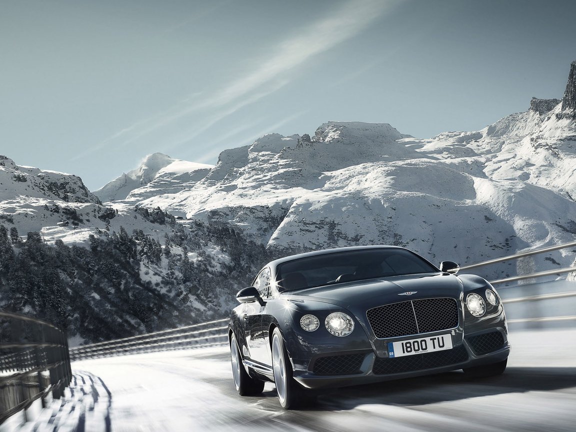 Обои дорога, горы, зима, скорость, bentley continental gt v8, бентли, бентли континенталь, road, mountains, winter, speed, bentley, bentley continental разрешение 1920x1200 Загрузить