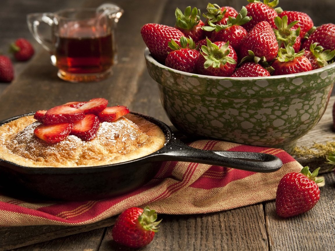 Обои клубника, ягоды, десерт, пирожное, strawberry, berries, dessert, cake разрешение 2560x1600 Загрузить