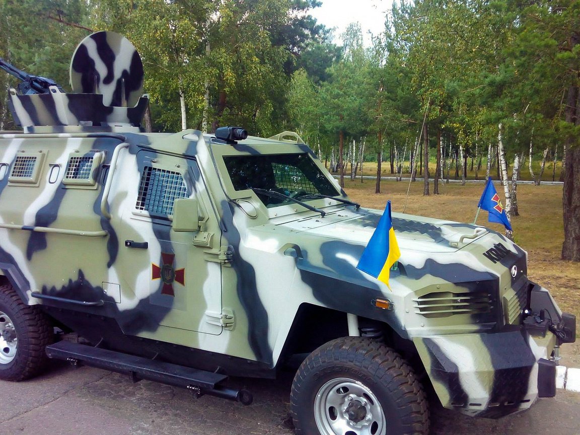 Обои украина, бронетехника, бронеавтомобиль, кугуар, ukraine, armor, armored car, cougar разрешение 1920x1200 Загрузить