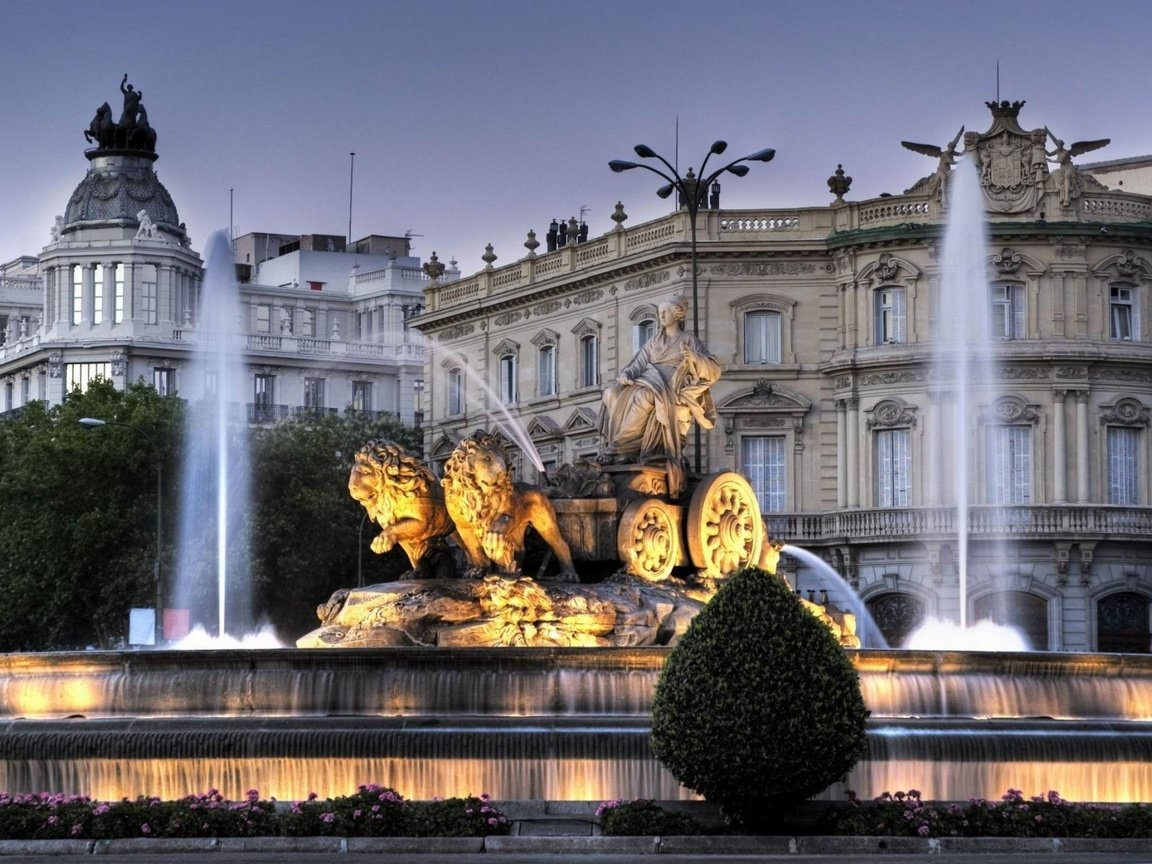 Обои вечер, фонтан, сумерки, испания, фонтан сибелес, мадрид, the evening, fountain, twilight, spain, cibeles fountain, madrid разрешение 2560x1600 Загрузить