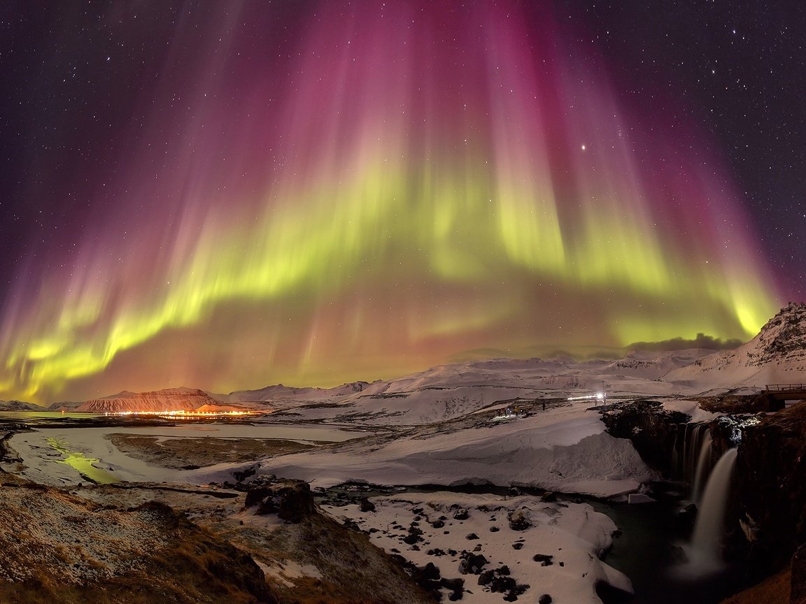 Обои ночь, звезды, северное сияние, исландия, night, stars, northern lights, iceland разрешение 2048x1266 Загрузить