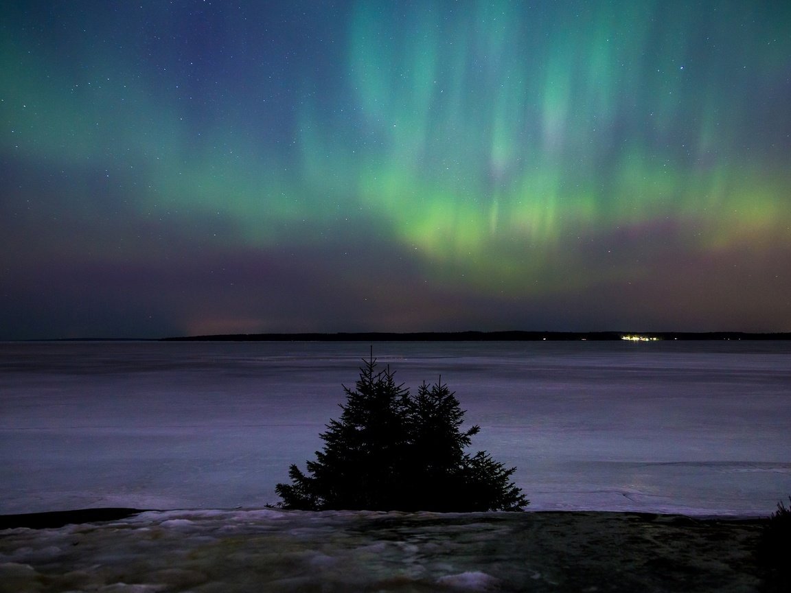 Обои ночь, зима, звезды, северное сияние, финляндия, night, winter, stars, northern lights, finland разрешение 2048x1365 Загрузить