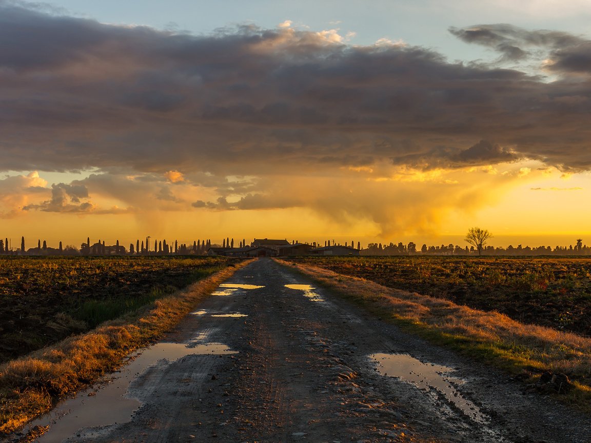 Обои дорога, облака, закат, италия, дождь, road, clouds, sunset, italy, rain разрешение 1920x1200 Загрузить