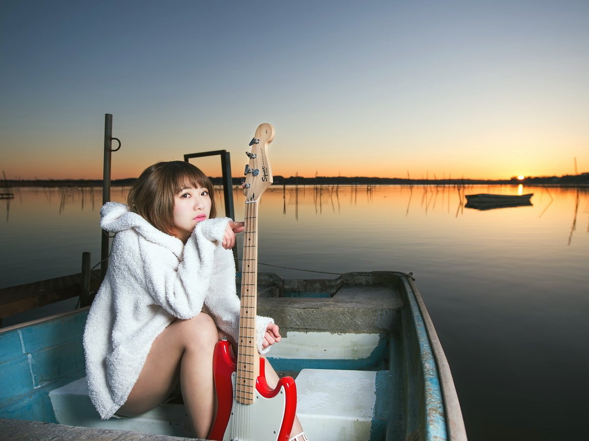 Обои закат, девушка, гитара, музыка, лодка, sunset, girl, guitar, music, boat разрешение 2047x1324 Загрузить