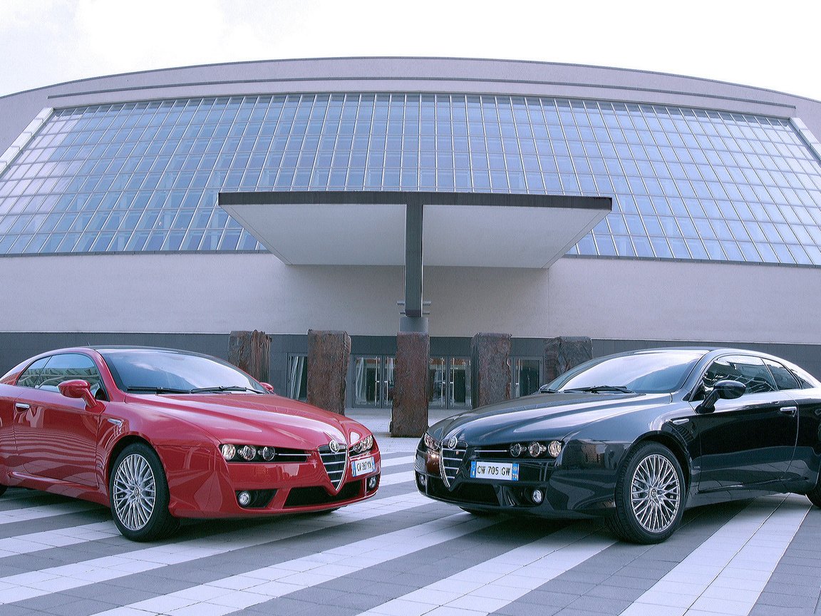 Обои авто, здание, площадка, alfa-romeo brera, 2005, auto, the building, playground разрешение 1920x1200 Загрузить