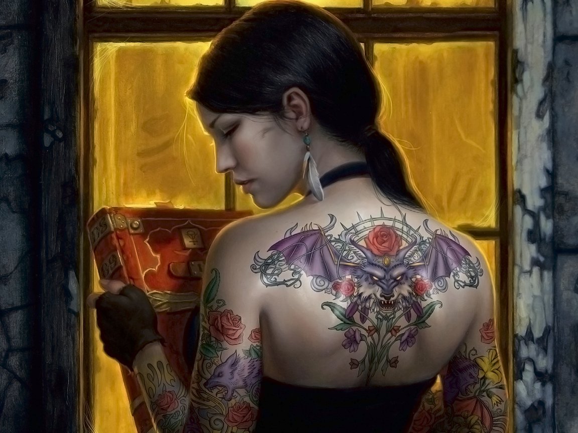 Обои девушка, брюнетка, татуировки, спина, окно, книга, girl, brunette, tattoo, back, window, book разрешение 1920x1200 Загрузить